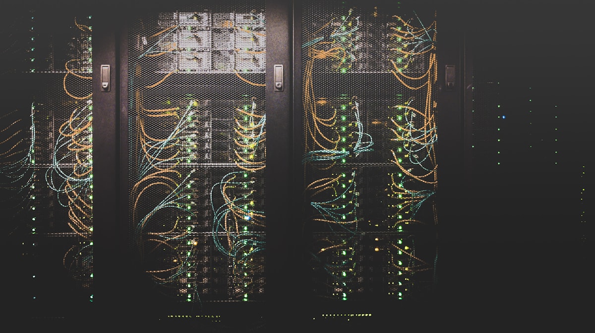 O Motor Invisível do Crescimento: O Que os Números do 2º Trimestre da Omnicom Revelam Sobre Operações de Anúncios Escaláveis